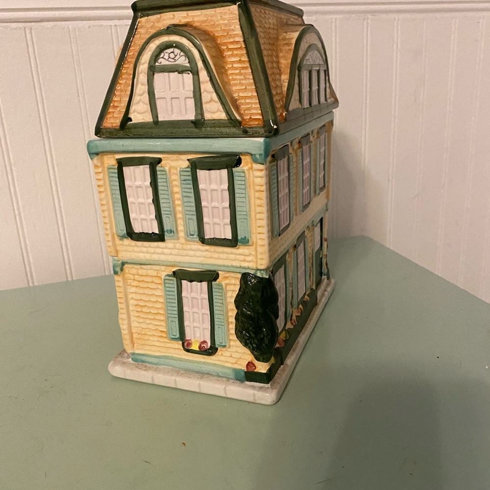 Charming Ceramic Sweet Shop Cookie Jar - Picture 4 of 6